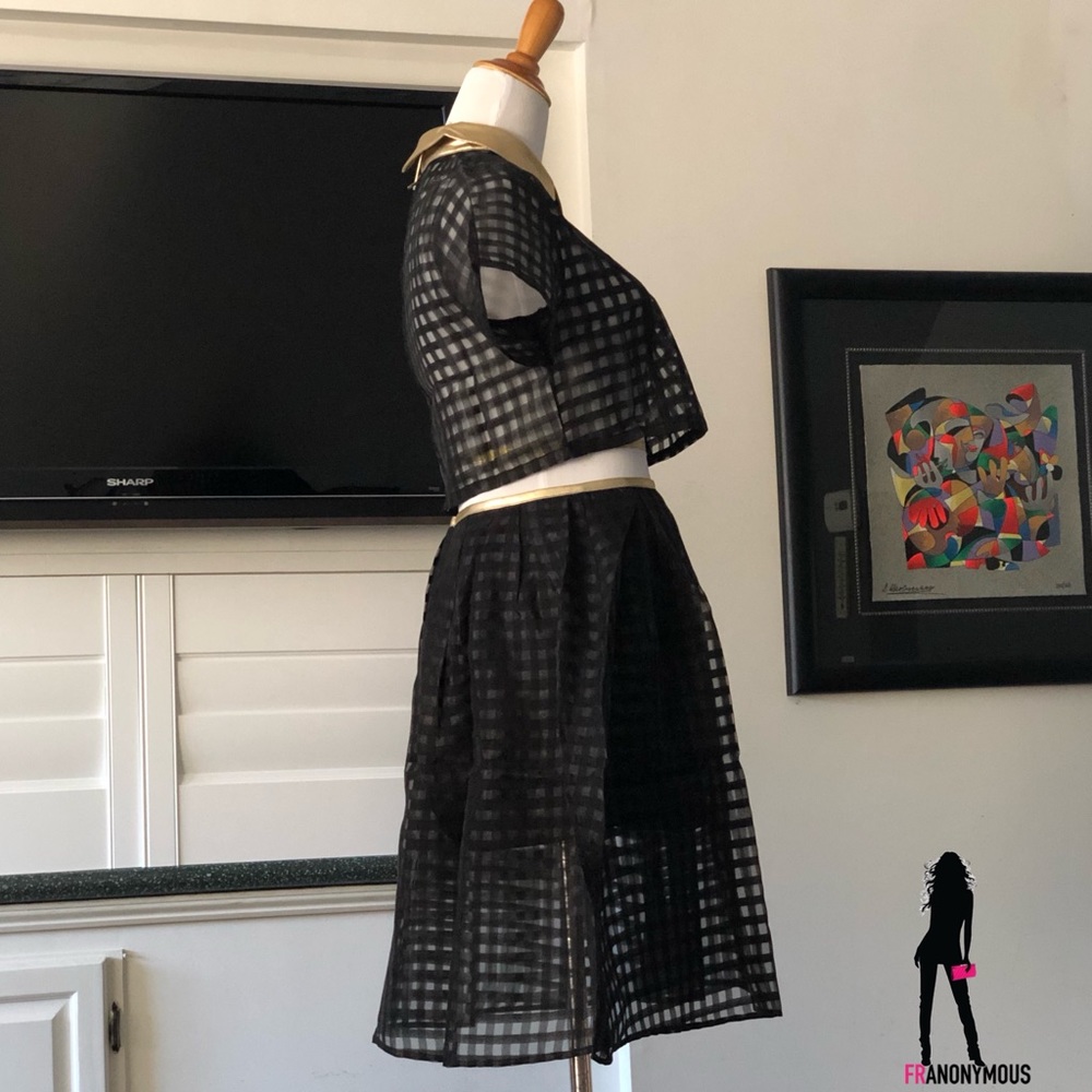 Black Gold Lined Top and Skirt - Picture 5 of 6